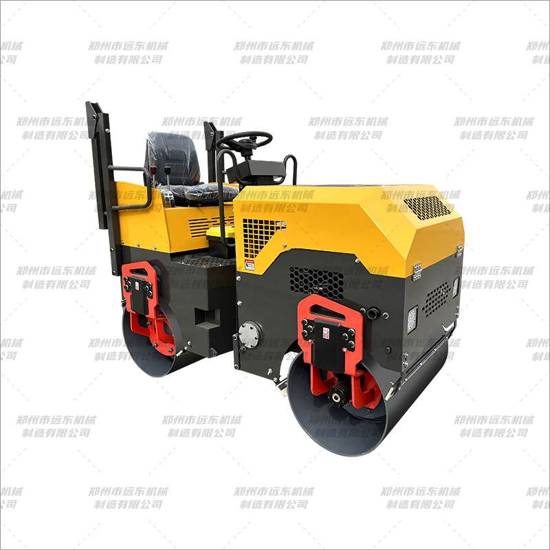 FVR900 座驾式压路机(图1)